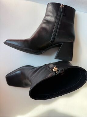 DB Black Leather Block Heel Booties Size 8.5